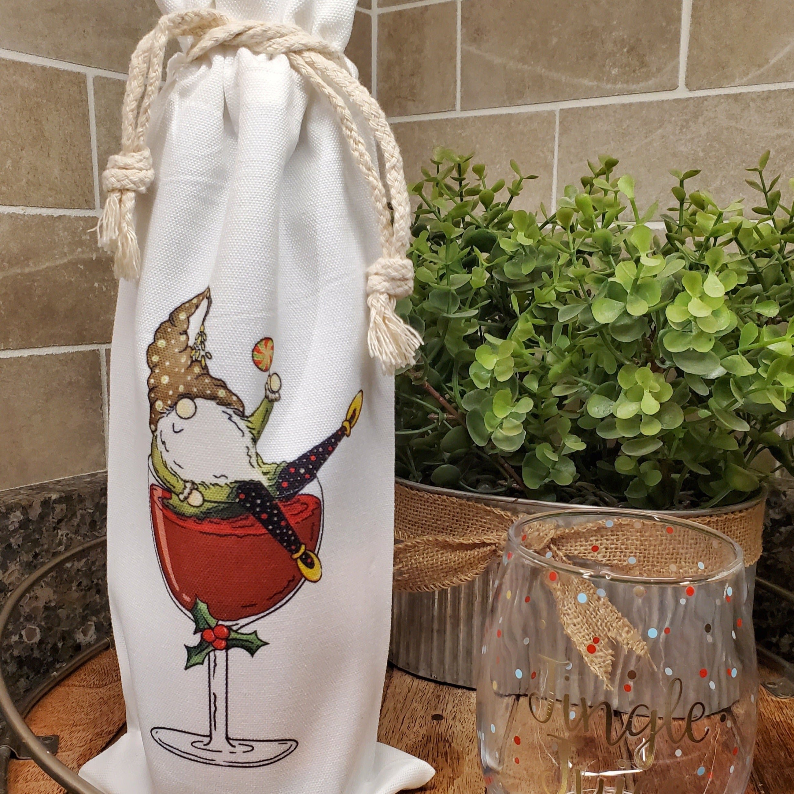 Gnome wine gift bag